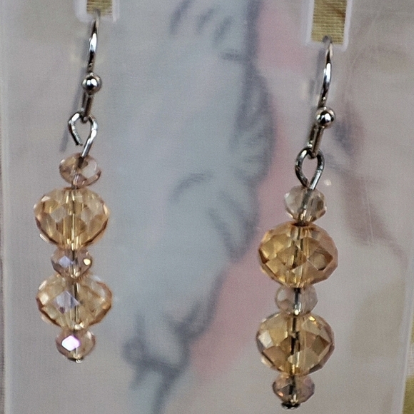 Faceted Glass Crystal Honey Color Gold Tone Necklace & Earrings - Picture 4 of 12